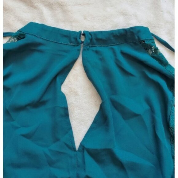 LULUMARI- NWOT- Frenchy Deep V Lace Green Bodysuit- Size S (Fits like M) - Picture 16 of 16